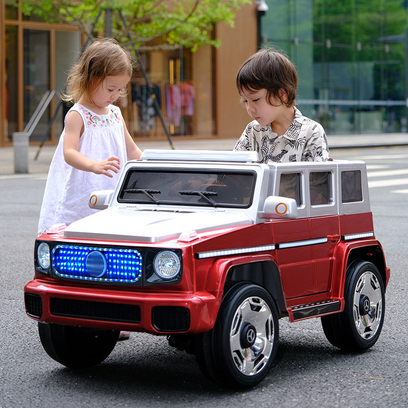 Nuevo coche de juguete eléctrico para niños de cuatro ruedas coche eléctrico recargable de cuatro ruedas coche de juguete de control remoto SWING