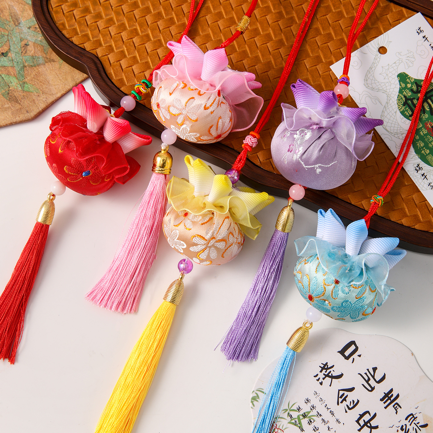 Festival del Dragón cuerdas colgantes de bendición colgantes de transporte decoración de estilo nacional pequeños regalos bolsas de incienso hechas a mano al por mayor estilo de moda nacional