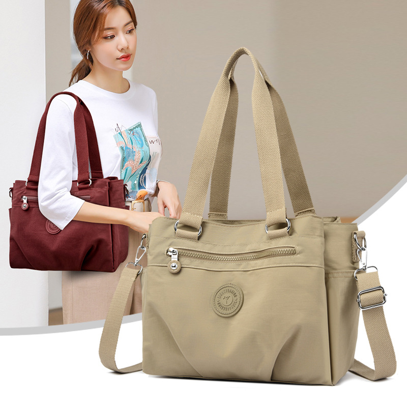 캐주얼 여성 가방 2025 여름 새로운 휴대용 크로스 바디 백 간단한 경량 멀티 포켓 대용량 나일론 숄더 백