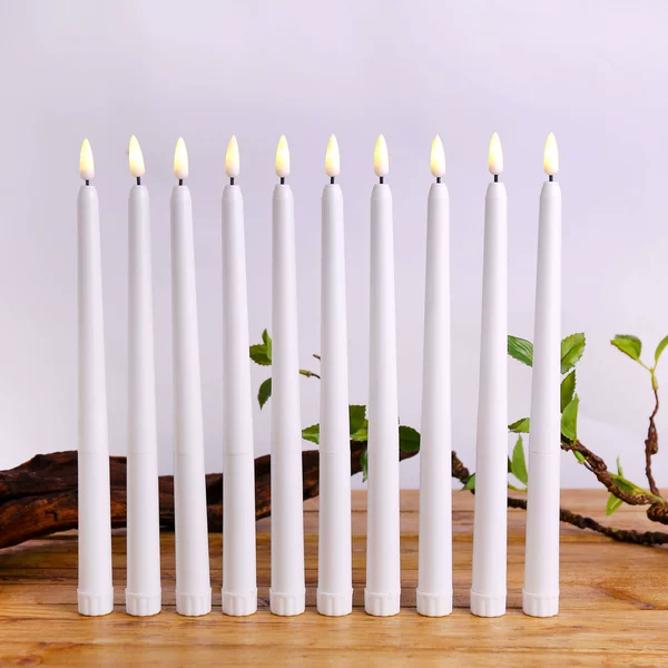 A warm white flashes