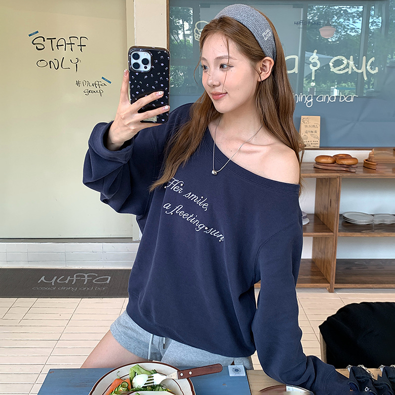 美式灰色斜肩卫衣女秋季穿搭字母印花辣妹露肩长袖宽松显瘦上衣潮|undefined