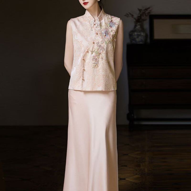 New Chinese-Style Engagement Dress, Improved Cheongsam Suit, Dignified and Slimming Two-Piece Bridal Toast Suit, Homecoming Thank-You Banquet New Chinese-Style Engagement Dress, Improved Cheongsam Suit, Dignified and Slimming Two-Piece Bridal Toast Suit, Homecoming Thank-You Banquet