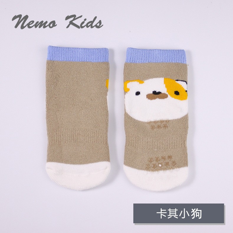 Nueva historieta del talón Terry engrosada calcetines del bebé algodón peinado sin hueso dispensación toalla caliente calcetines de los niños