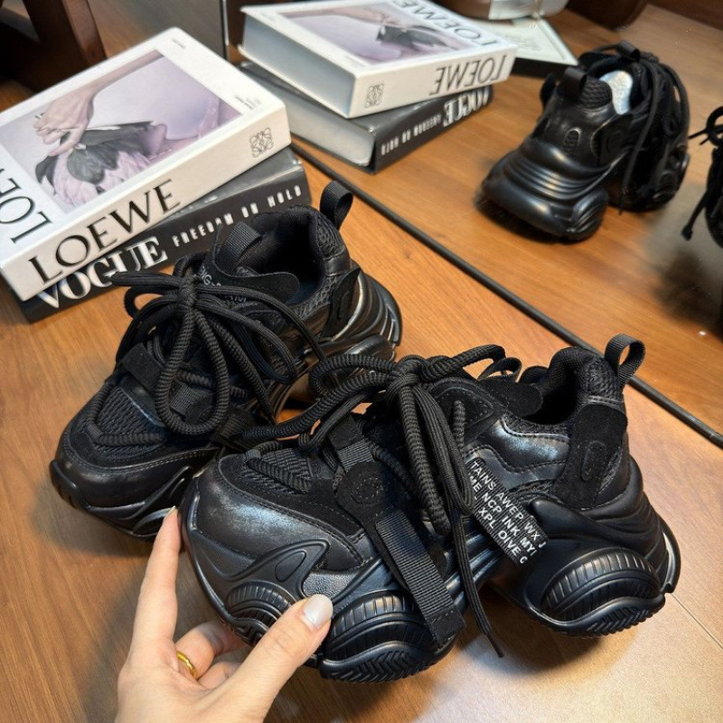 Paris Retro Thick-Soled Leather Dad Shoes for Women, 2026 Spring Trendy Versatile Height-Increasing Casual Sneakers for Petite Individuals