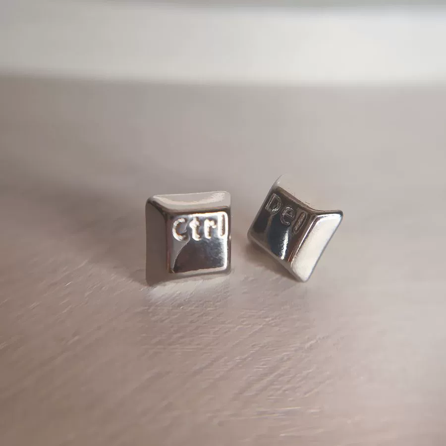 Keyboard, geometric square earrings, simple and elegant design