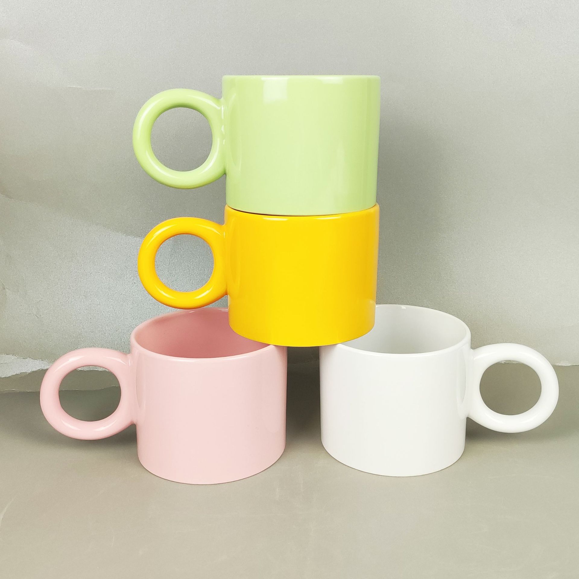 Ceramic coffee handle for ears