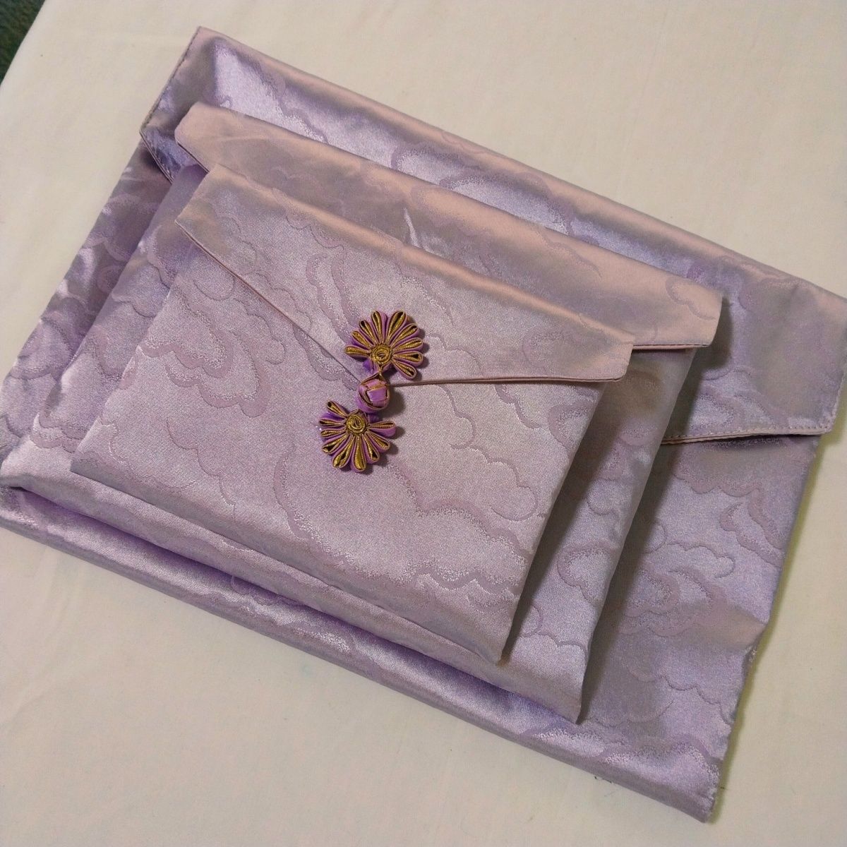 Nuevo cheongsam bolsa de embalaje pijama bufandas bolsa de almacenamiento bolsa de ropa bolsa de regalo embalaje de joyería toalla cuadrada