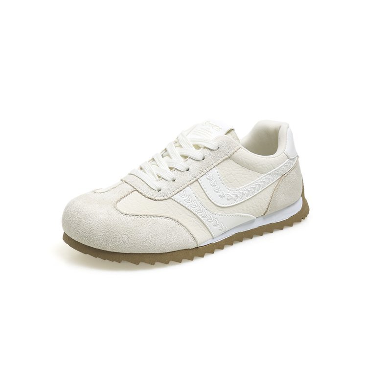 Zapatos retro de entrenamiento de mujeres primavera nuevos zapatos casuales de gamuz de color coincidente con zapatos de cama de dientes de malla de fondo de los estudiantes Agan zapatos de mujer lotes