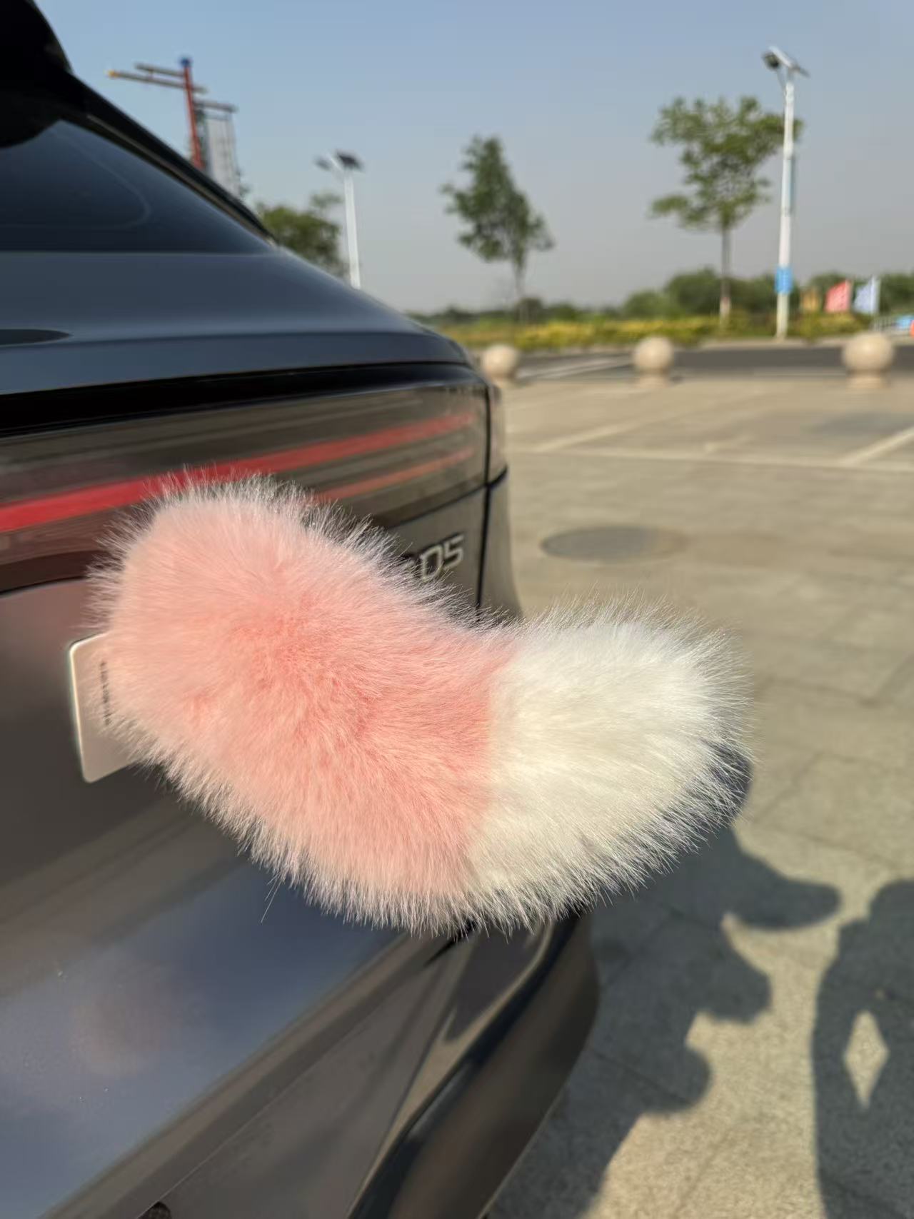 Electric tail car rear decoration, electric vehicle, electric tricycle, electric motorcycle, Q series parking space decoration, sound-controlled plush accessory
