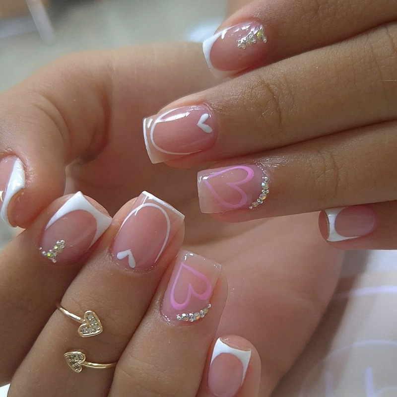 Valentine's Day Wear Short Square White Simple Double French Pink Heart Diamond-Encrusted Removable Fake Nails Valentine's Day Wear Short Square White Simple Double French Pink Heart Diamond-Encrusted Removable Fake Nails