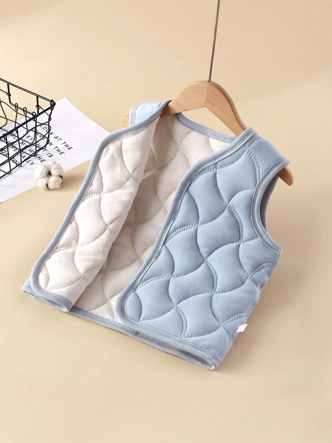 Nuevo chaleco caliente para niños otoño y invierno más vello en invierno estudiantes vestidos con artefactos mágicos uniformes escolares en invierno chaleco de algodón intercalado de tres capas