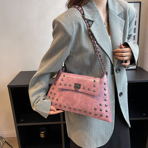 Dark Knight Vintage Buckle Bag for Women  Autumn/Winter New Arrival with Texture Chain Handle Top Handle Shoulder Bag