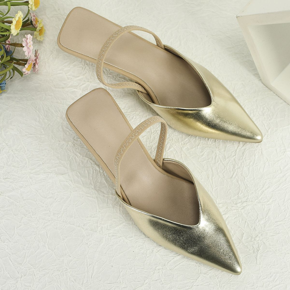 韩版气质宴会气质深V设计金色细跟尖头后空高跟凉鞋特价清仓