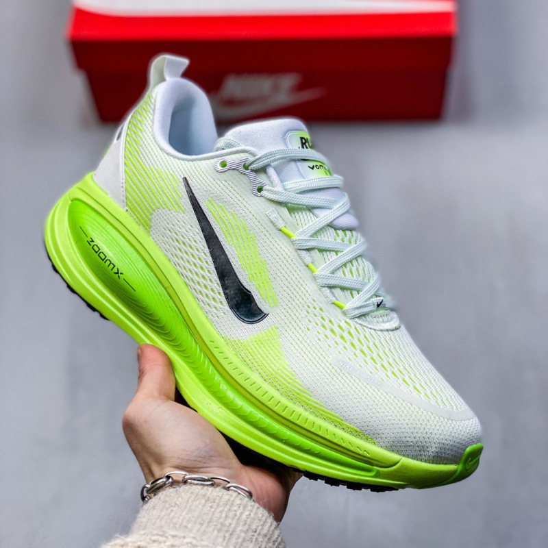 莆田靴 VOMERO18 ランニングシューズ男性と女性のためのジョギングシューズフィットネストレーニング zoomX スポーツシューズ|undefined