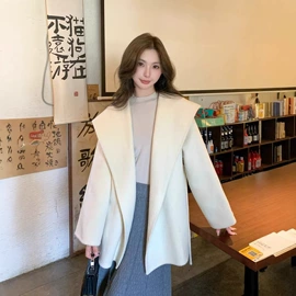 女式毛呢外套;小西装;其他短外套