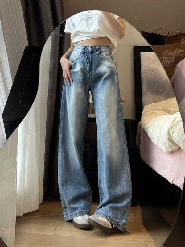 アメリカンスタイルのゆったりとした小柄な女性向けストレートデニムパンツ、デザイン性のあるウォッシュドブルー、ハイウエストで細見え効果のあるワイドレッグロングパンツ|undefined