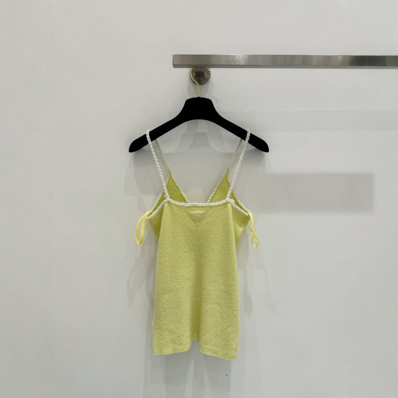 Shenzhen Nanyou P-brand~Premium~Version 26 Early Spring New Style Solid Color Simple V-neck Sleeveless Knit Camisole Shenzhen Nanyou P-brand~Premium~Version 26 Early Spring New Style Solid Color Simple V-neck Sleeveless Knit Camisole