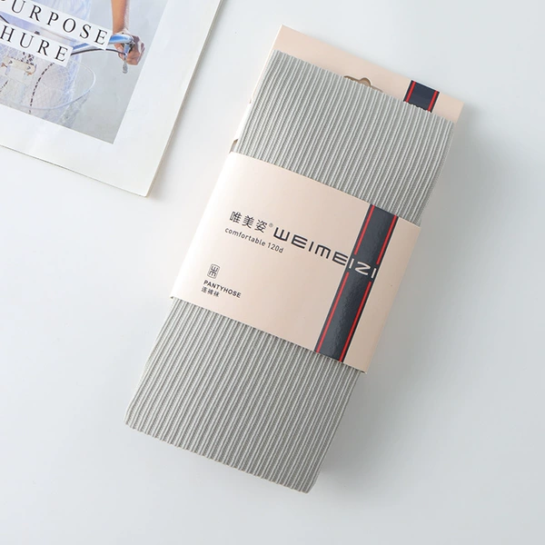 Light gray-vertical stripes