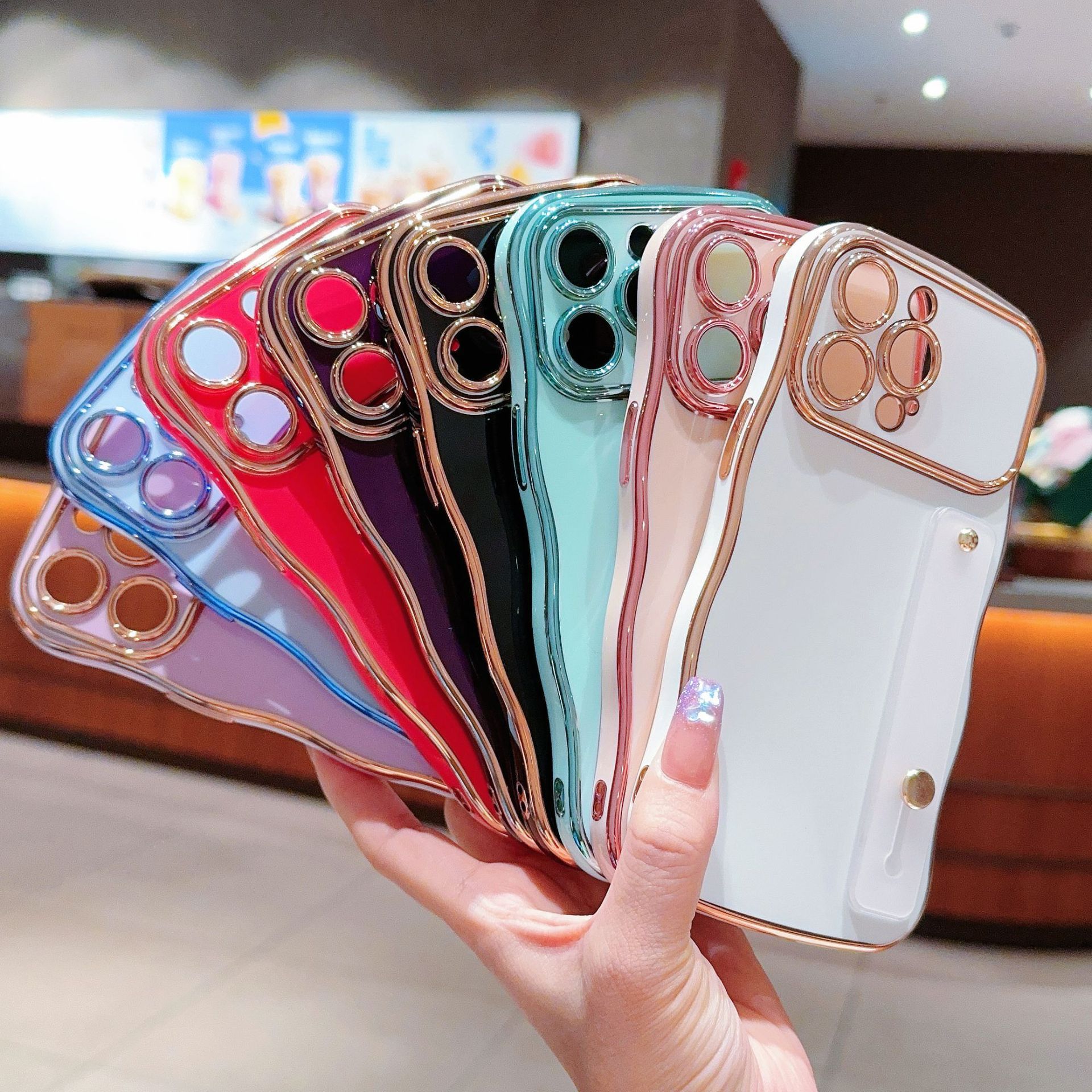 Aplicable para iPhone17Promax gran onda electromagnética tallado de aluminio de aluminio de Apple 16P soporte cubierta de color sólido
