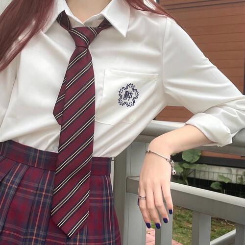 Wine Red Striped Tie for Girls, College Style, No Iron Shirt, School Supplied Tie, Accessory Bow Tie