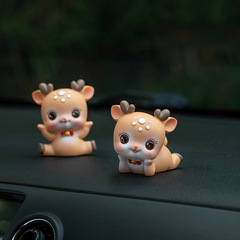 朴房創意可愛小鹿汽車擺件車內飾品一路平安中控台車載辦公桌裝飾