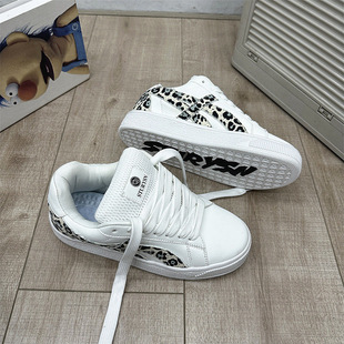 ���L��Ь2026�����¿���H�ٴ�W��С��ЬŮins�����\�����e��Ь