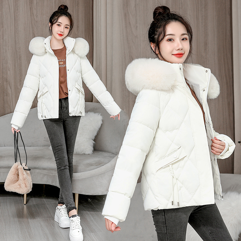 2024 ropa de invierno nueva chaqueta de algodón de pluma delgada con capuzas de cuello de cabello grande chaqueta de algodón de mujer chaqueta corta de algodón gruesa