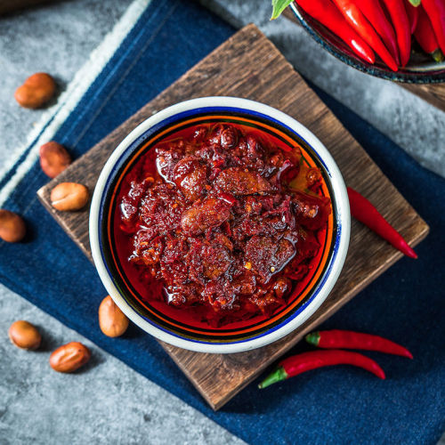 Wholesale Juncheng Brand Red Oil Pixian Chopped Bean Paste 1000g Bottle Authentic Household Sichuan Cuisine Stir-fry Seasoning Chili Sauce