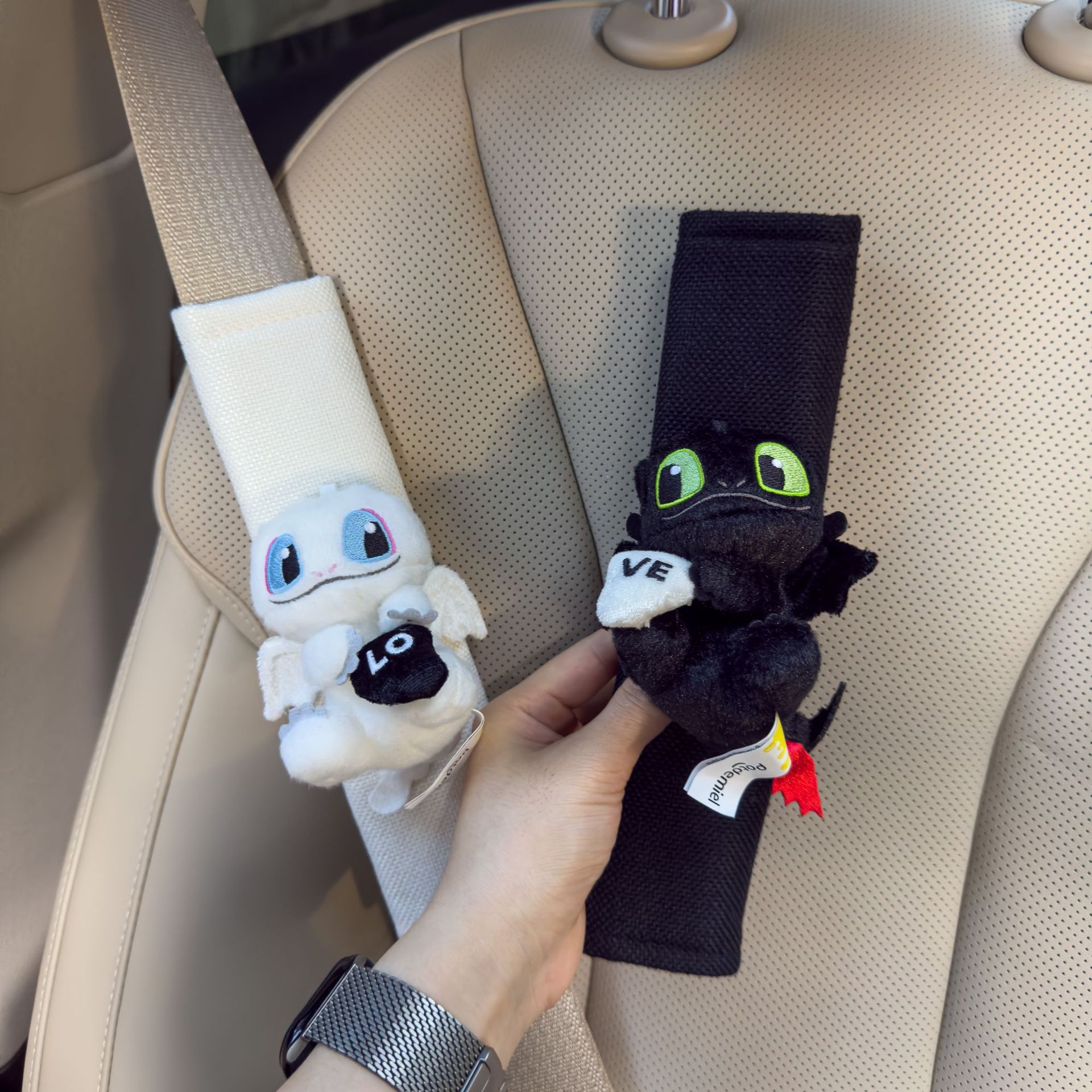 Authentic How to Train Your Dragon Toothless Car Seatbelt Shoulder Pad Car Interior Plush Toy Couple New Car Gift for Women