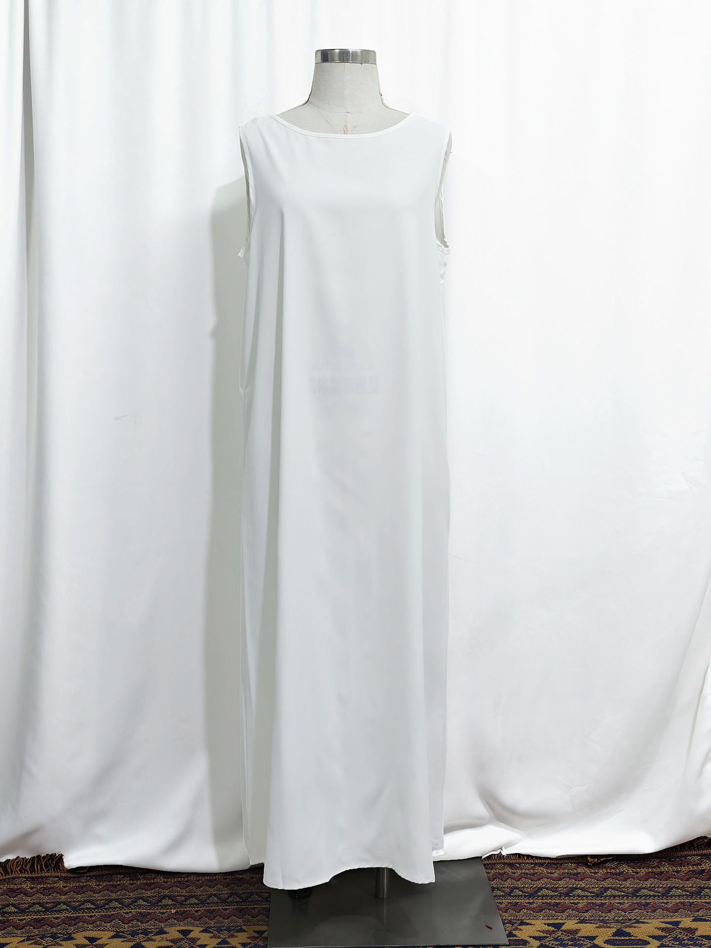 Elegantes, besticktes muslimisches Abaya-Kleid-Set – Dubai-Stil, schlichtes langes Gewand mit Applikations-Cardigan, islamisches Gebetsoutfit in Kurkuma-Farbe_voghion.com