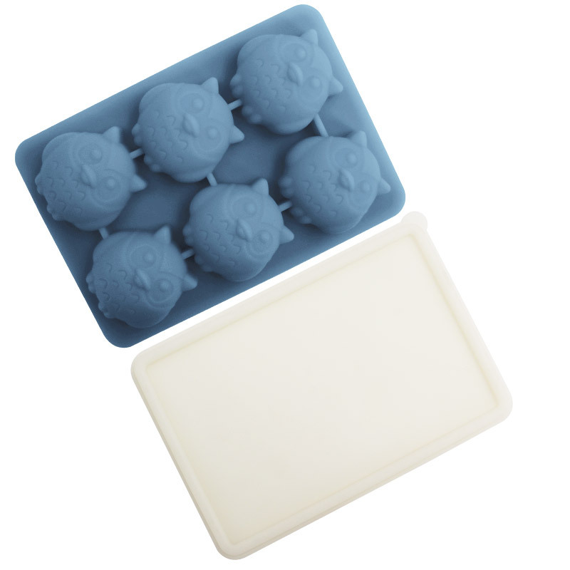 Whisky transfronterizo de dibujos animados rejilla de hielo de silicona molde de hielo con tapa molde de hielo para hockey sobre hielo caja de almacenamiento de hielo para el hogar en stock