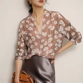 复古港风薄款印花长袖衬衫女2025春夏新款V领雪纺衬衣防晒空调衫