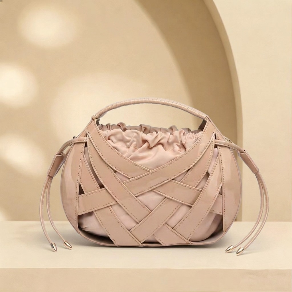 2026 Cross-Border Hot Sale Hollow Woven Underarm Bag Women's Light Luxury Niche Design Handbag Drawstring Half-Moon Bag - Thumbnail 8