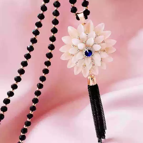 811 cat's eye flower