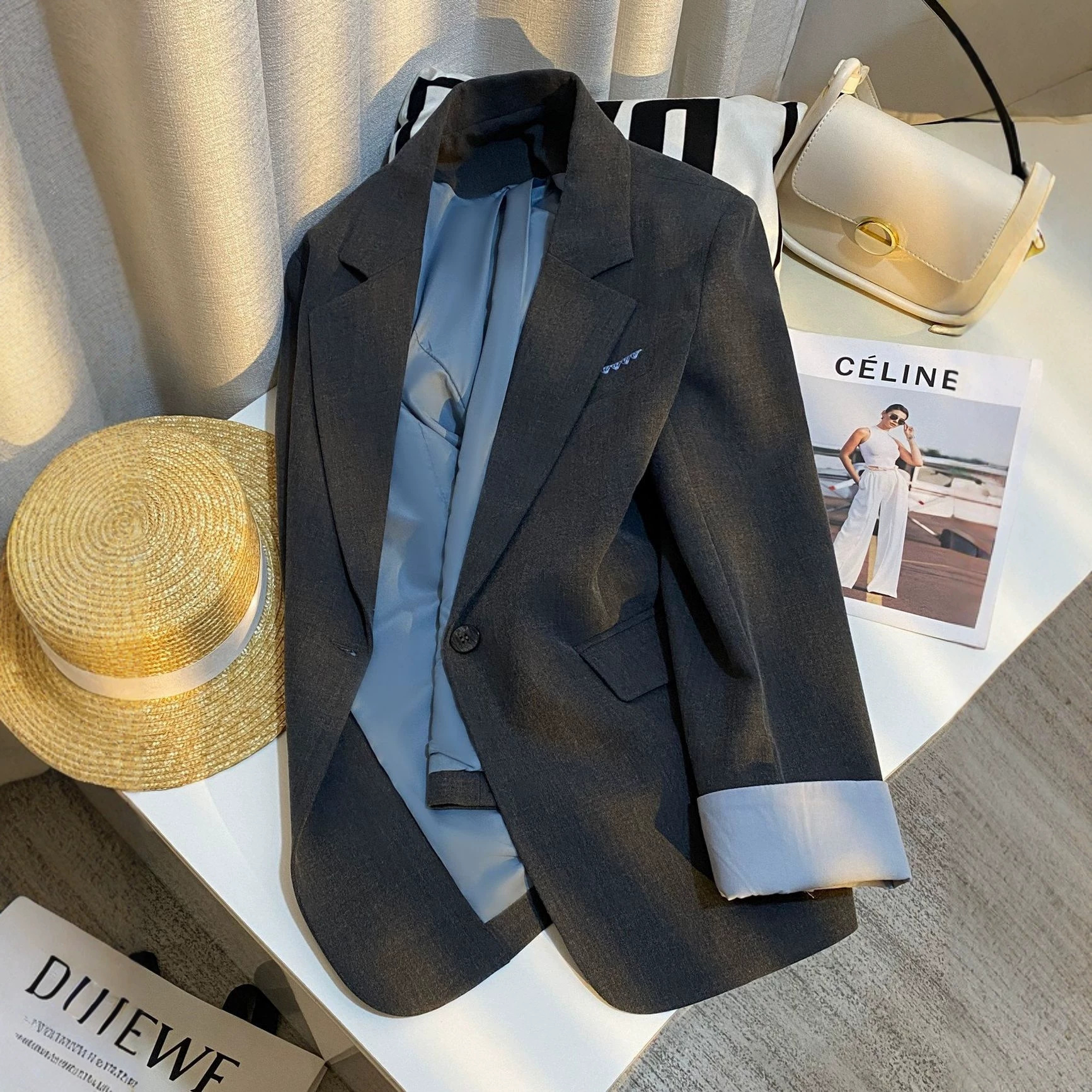 Plus-size gray casual commuter loose-fit blazer for women, 2026 spring new collection, versatile and stylish loose-fit suit jacket