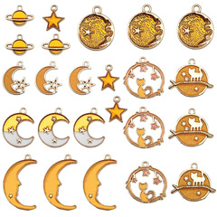 8種類のオイルを混ぜた星の月の星の猫の合金のペンダントのDIYのイヤリングのネックレスのアクセサリーの6色は選択できます。