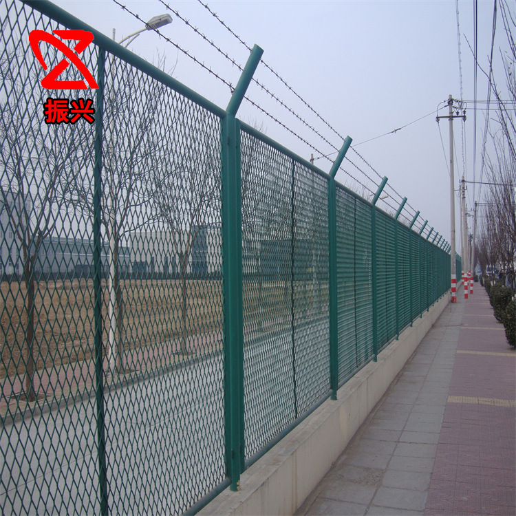 厂家批发钢板网隔离栅 保税区用围栏网 菱形钢丝防护框架护栏网