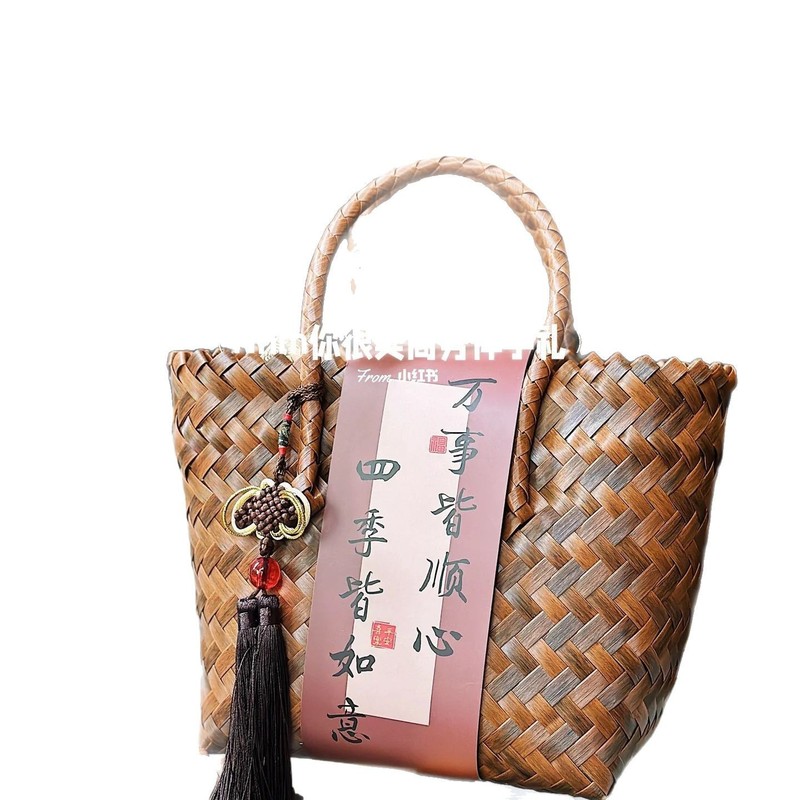 新中国式のお土産は藤の編み物のかごをまねて結婚します。|undefined