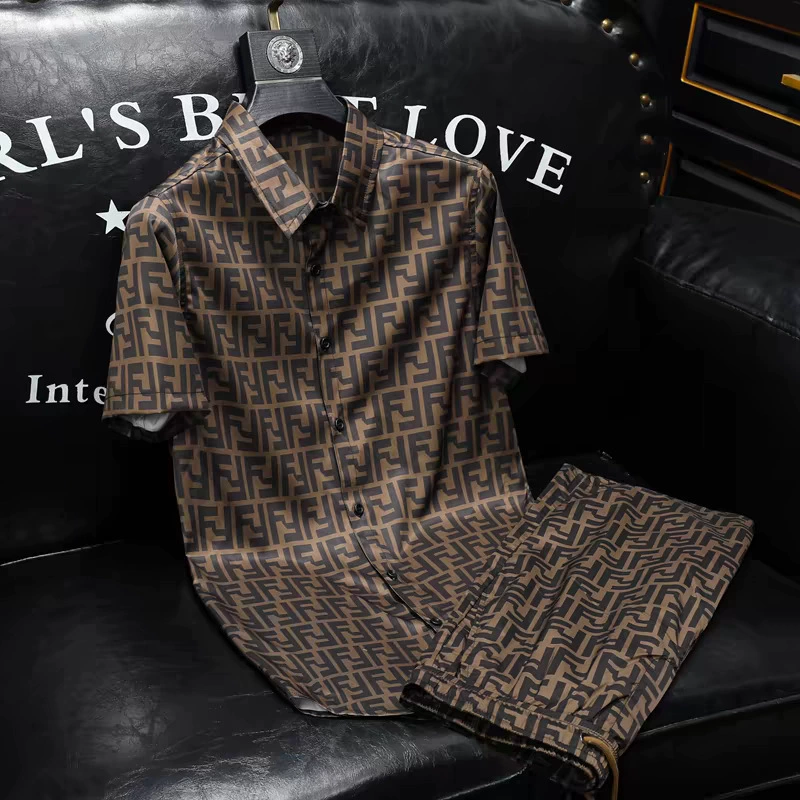 2025 летний новый набор с короткими рукавами для мужчин спортивный досуг два комплекта рубашки с принтом, европейские шорты хлопковые