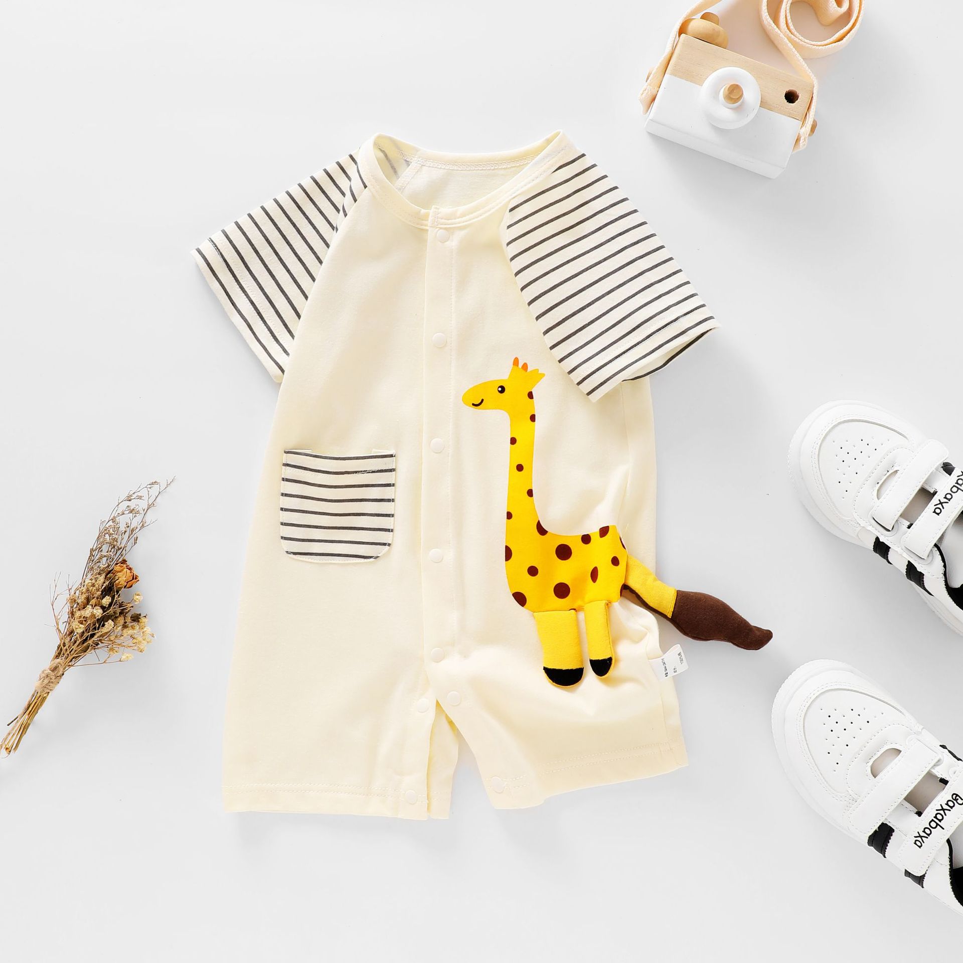 Baby Short-sleeved jumpsuit Summer Pure Cotton Thin Internet-popular Newborn Baby Cartoon Out-of-town Clothes Climbing Clothes Summer Clothes