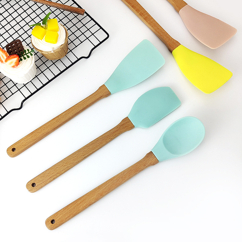 Silicone kitchenware