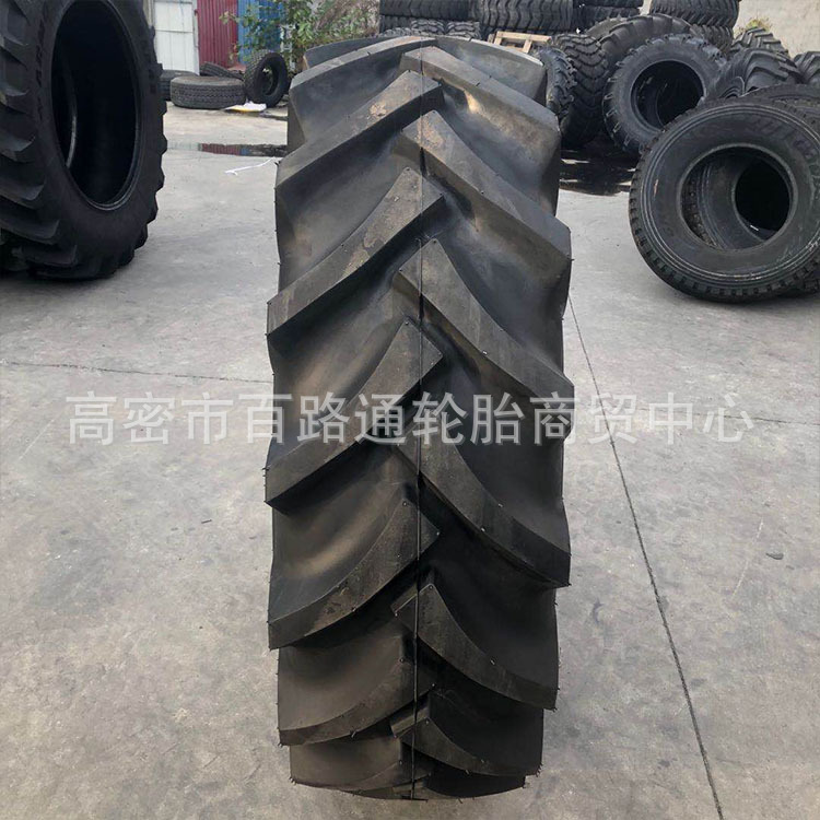 批发徐州甲字18.4-30拖拉机轮胎18.4-20人字花纹旱田农用轮胎