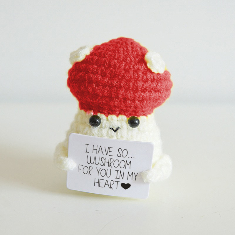 Amazon transfronterizo nuevo lindo energía positiva emocional pepino pepinillo muñeca hecha a mano de punto regalo creativo en stock