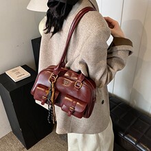 �nϵɣ�;���Ҹ�μ����Ů�紺�¿����^��С���OӋ�͹Ų�ʿ�D��