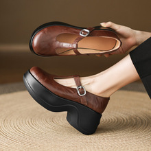 7cm2025复古T型扣带玛丽珍鞋女松糕浅口单鞋厚底防水台粗跟高跟鞋