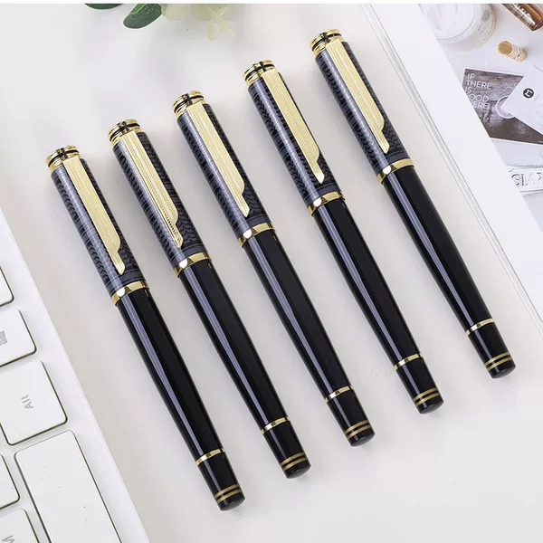 Heavyweight metal pen, advertising gift pen, customizable with logo, stainless steel business-style pen with a premium feel