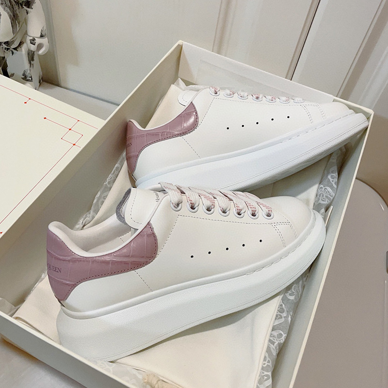 Guangzhou factory direct sales McQueen white shoes women's crocodile pattern Taro purple milk tea gray cowhide casual sneaker women's shoes