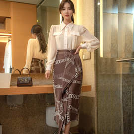 外贸女装新款2022春装韩版气质衬衫上衣+印花半身裙职业套装