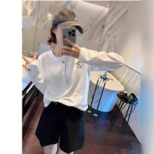 专柜撤回～剪标专柜白色长袖半开领打底衫女一粒纽显瘦减龄款上衣