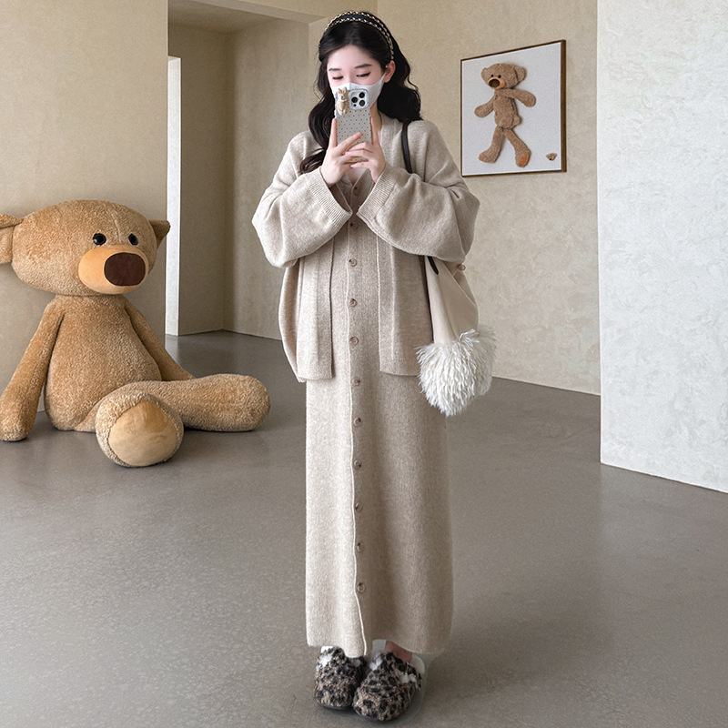 孕妇装秋冬新款时尚简约宽松毛衣开衫外套+针织吊带连衣裙两件套|undefined